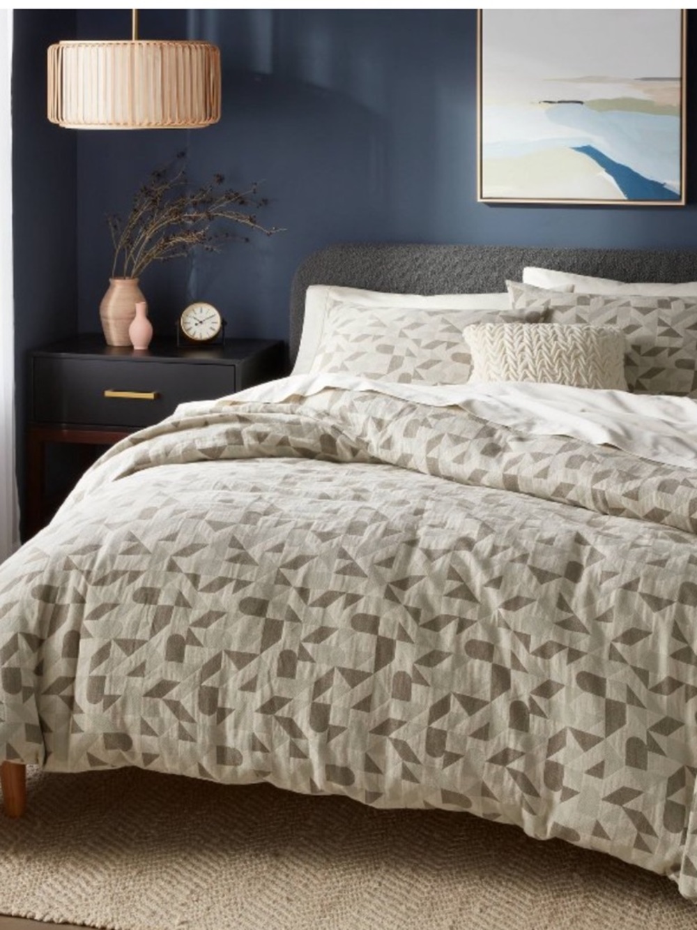 THRESHOLD NWT Full/Queen Geo Matelasse Duvet Cover and Sham Set
Dark Olive Green